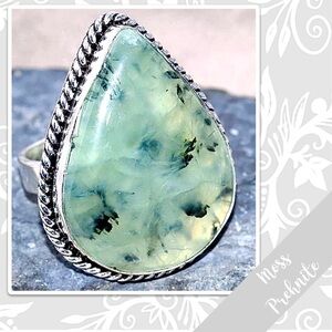 Moss Prehnite Eclectic Silver Artisan Ring, Sz 8.5 (Pale Olive to Forest Green)